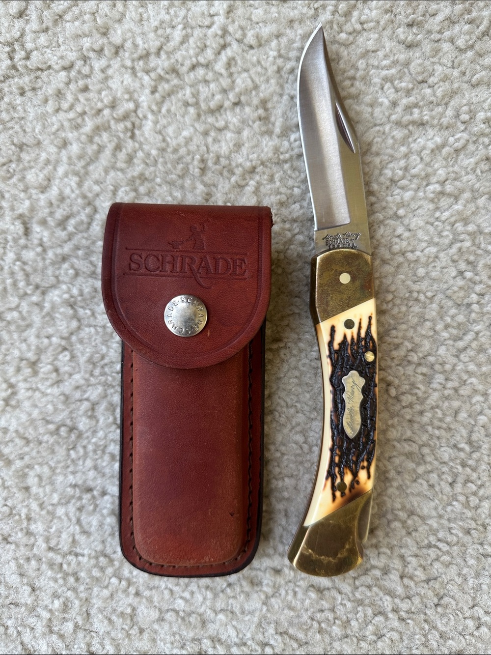 Uncle Henry Folding Hunting Knife with Leather Sheath